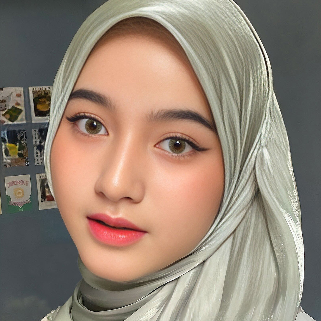 Magister Queen Amber Colored Contacts