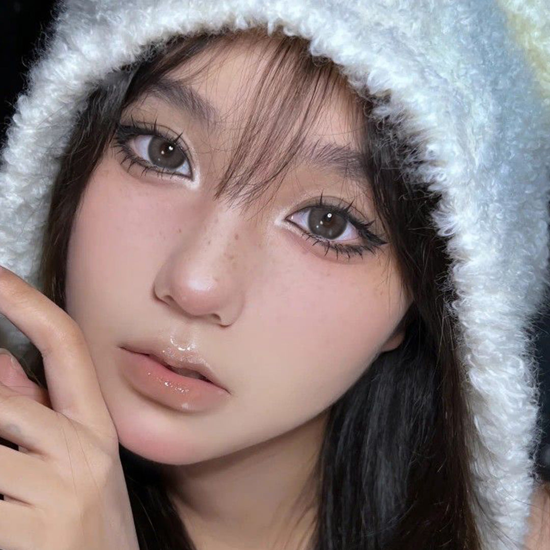 Magister Russo Gray Colored Contacts
