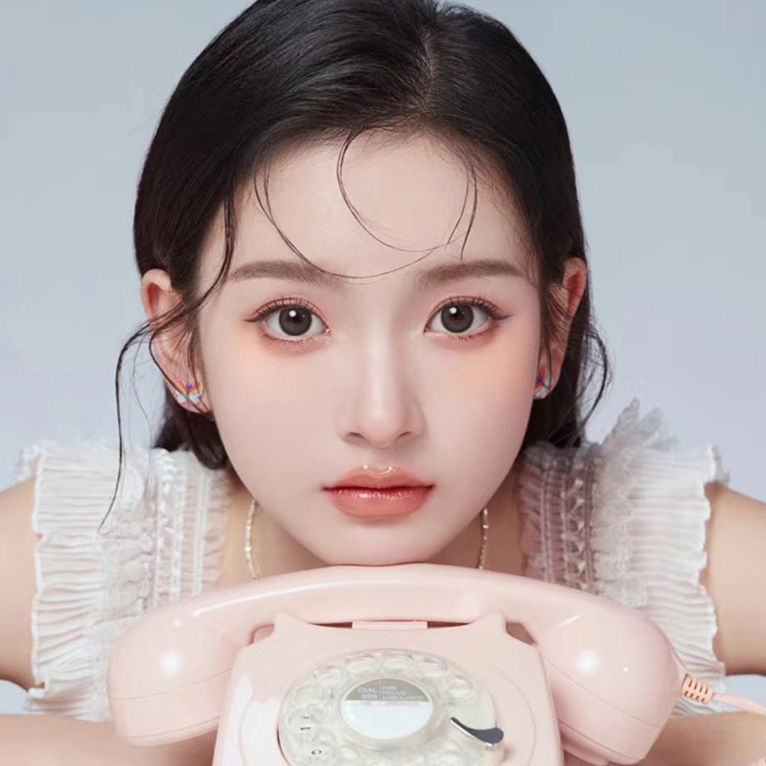 Magister Russo Gray Colored Contacts